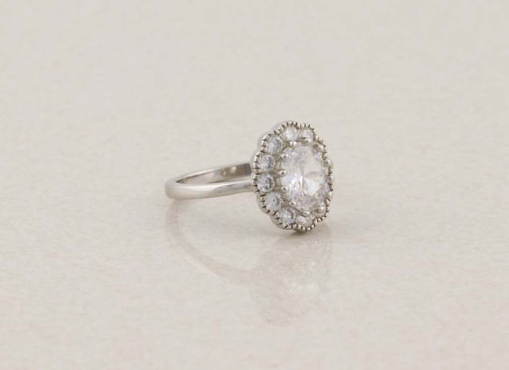 Sterling Silver Sparkly Cubic Zirconia Halo Ring Size 6 1/4 Woman Teen Child - Picture 4 of 7